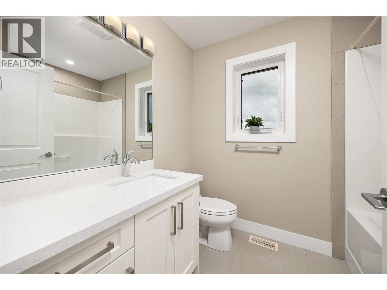  6018 Fulks Road, Peachland