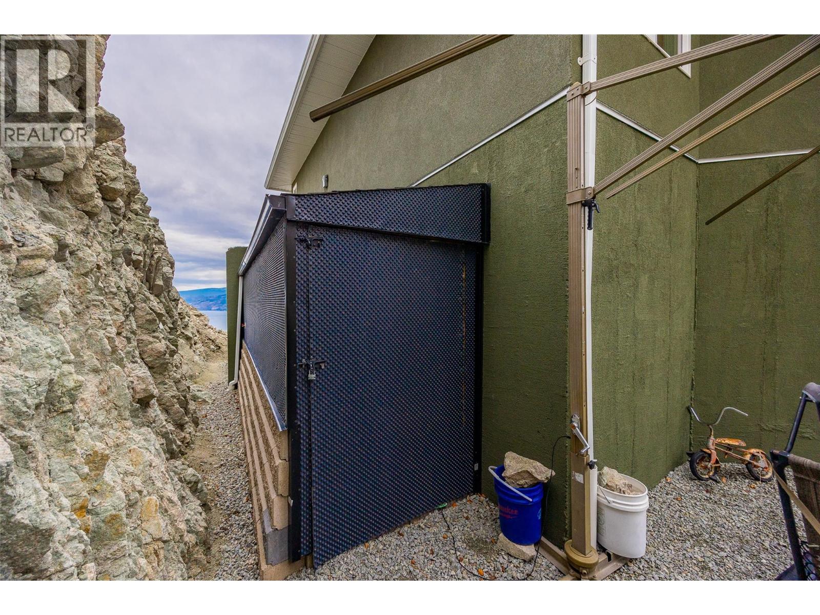  6018 Fulks Road, Peachland