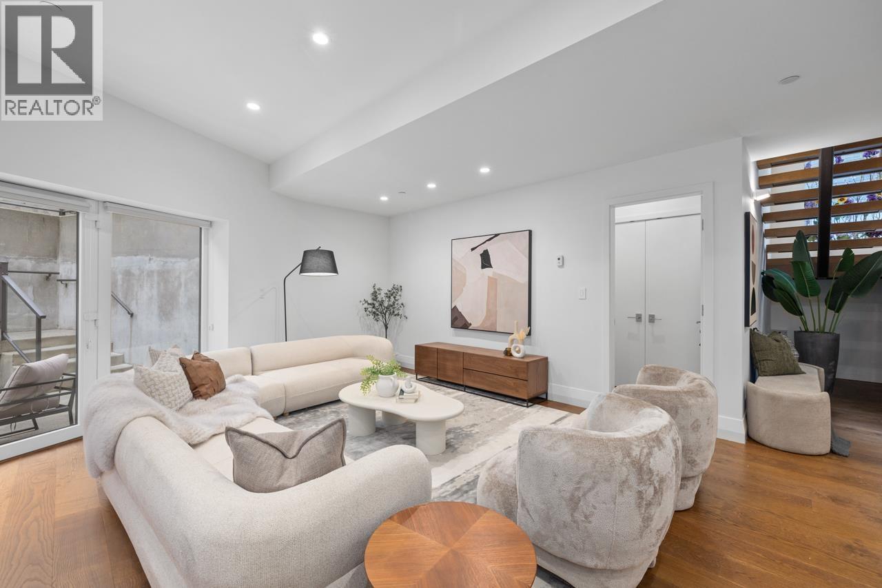 4291 W 29TH AVENUE, Vancouver