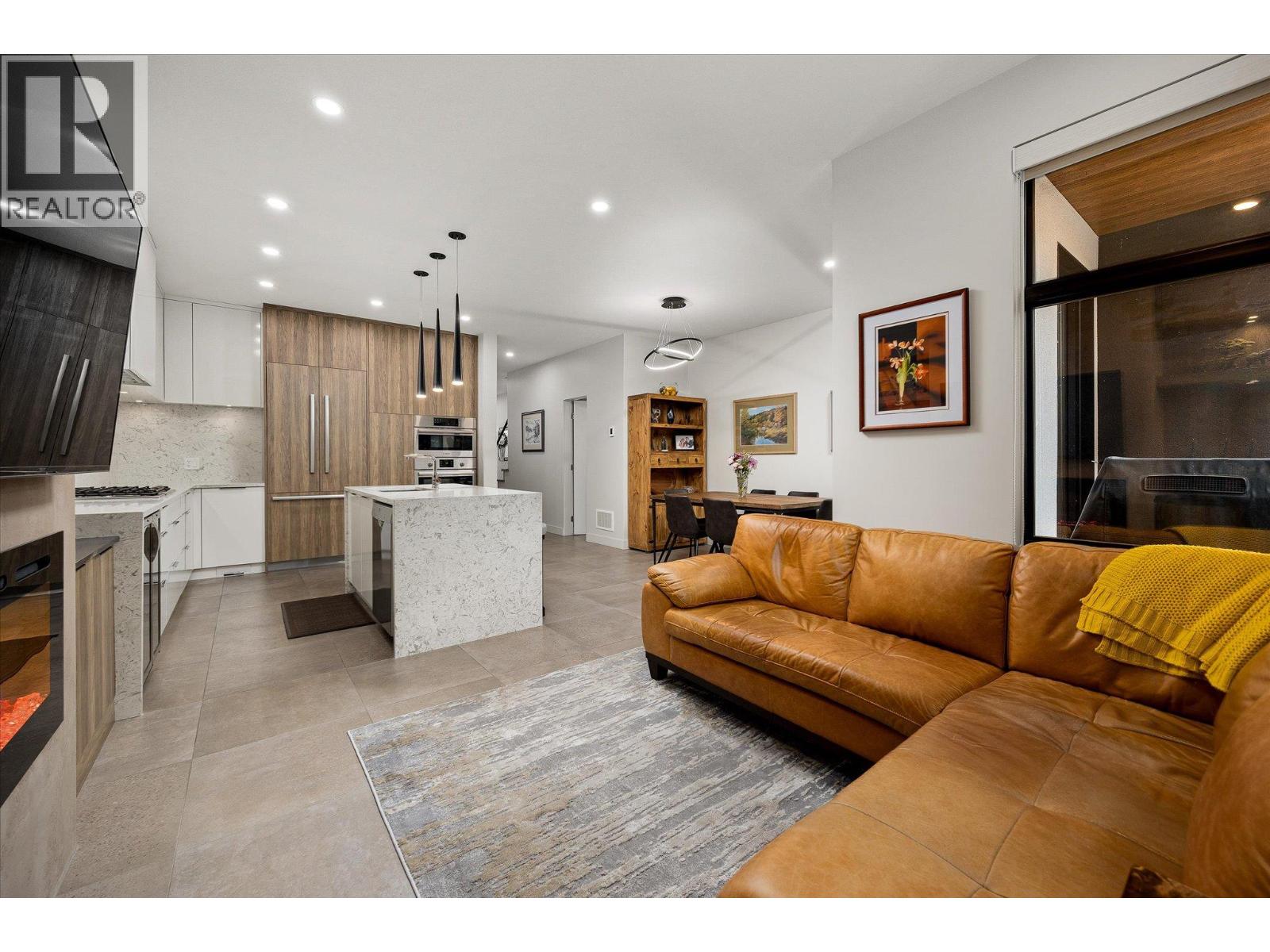 2 525 McClure Road, Kelowna