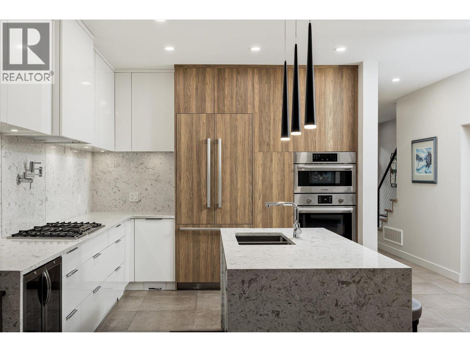 2 525 McClure Road, Kelowna