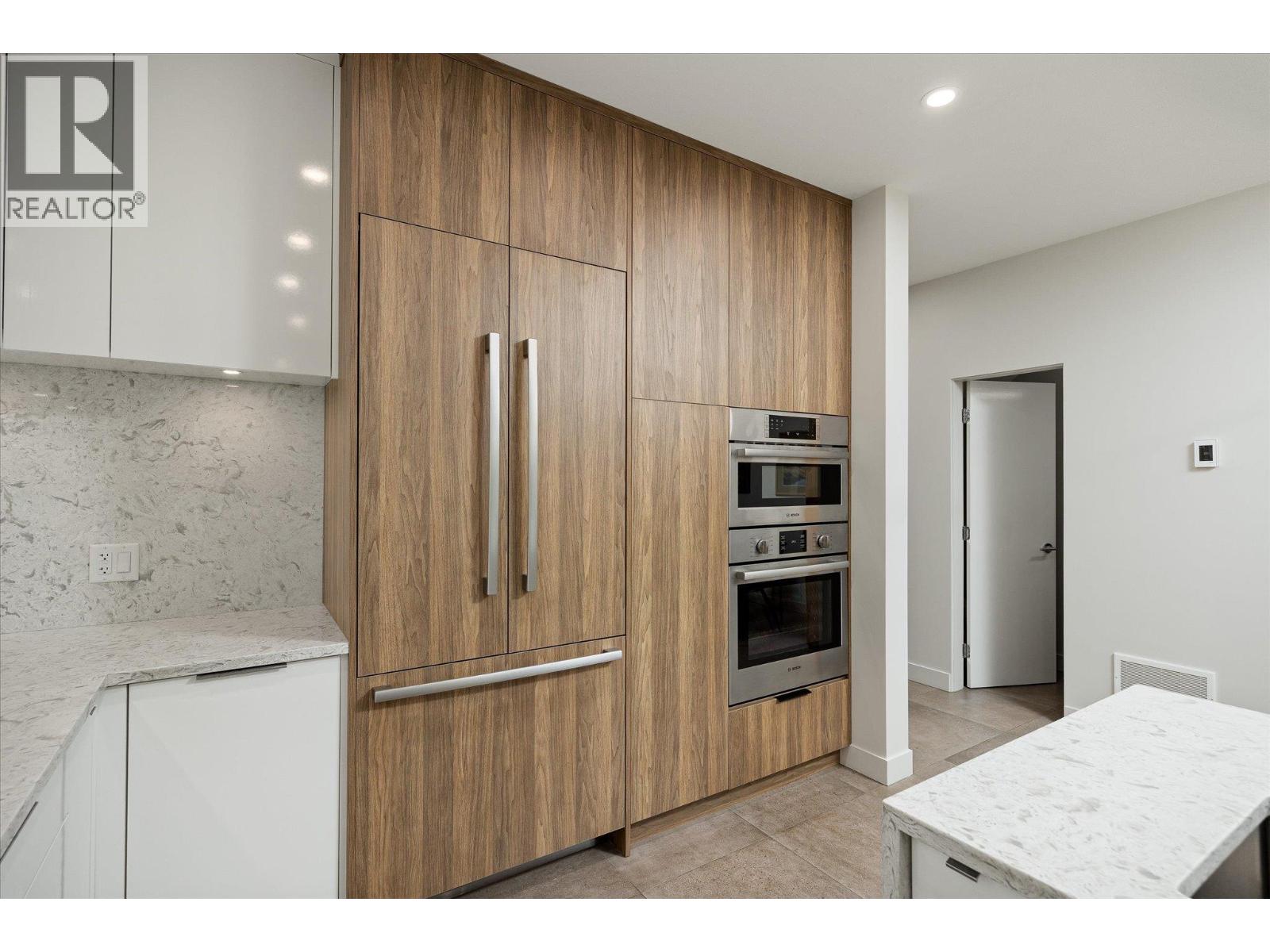 2 525 McClure Road, Kelowna