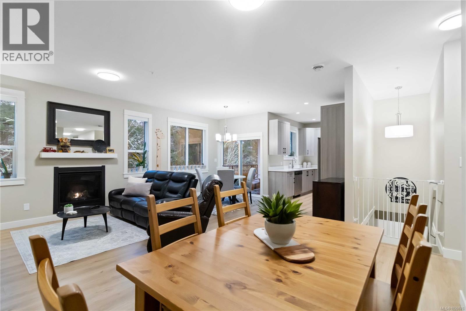  1943 West Park Lane, View Royal