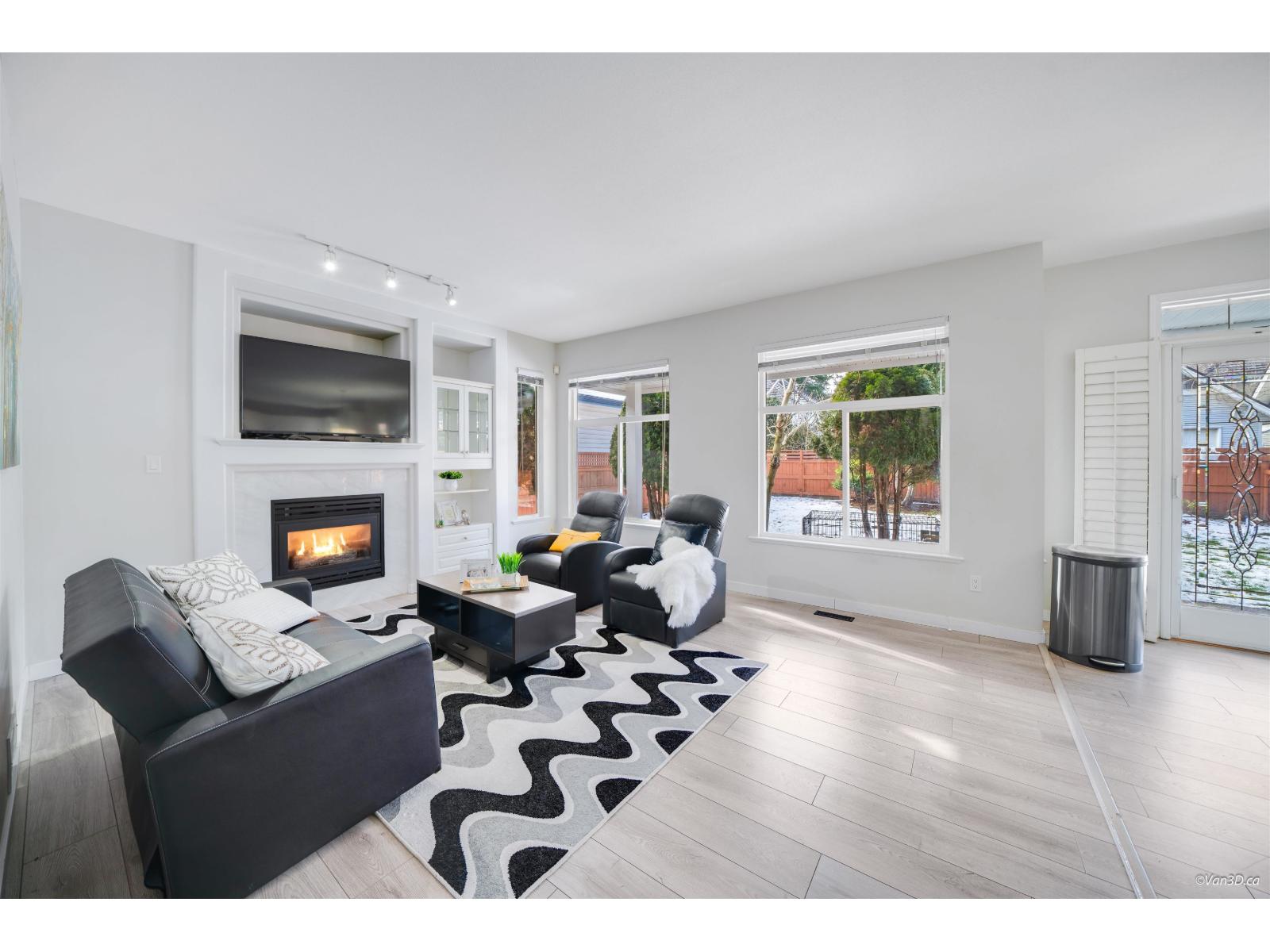 1911 140A STREET, Surrey