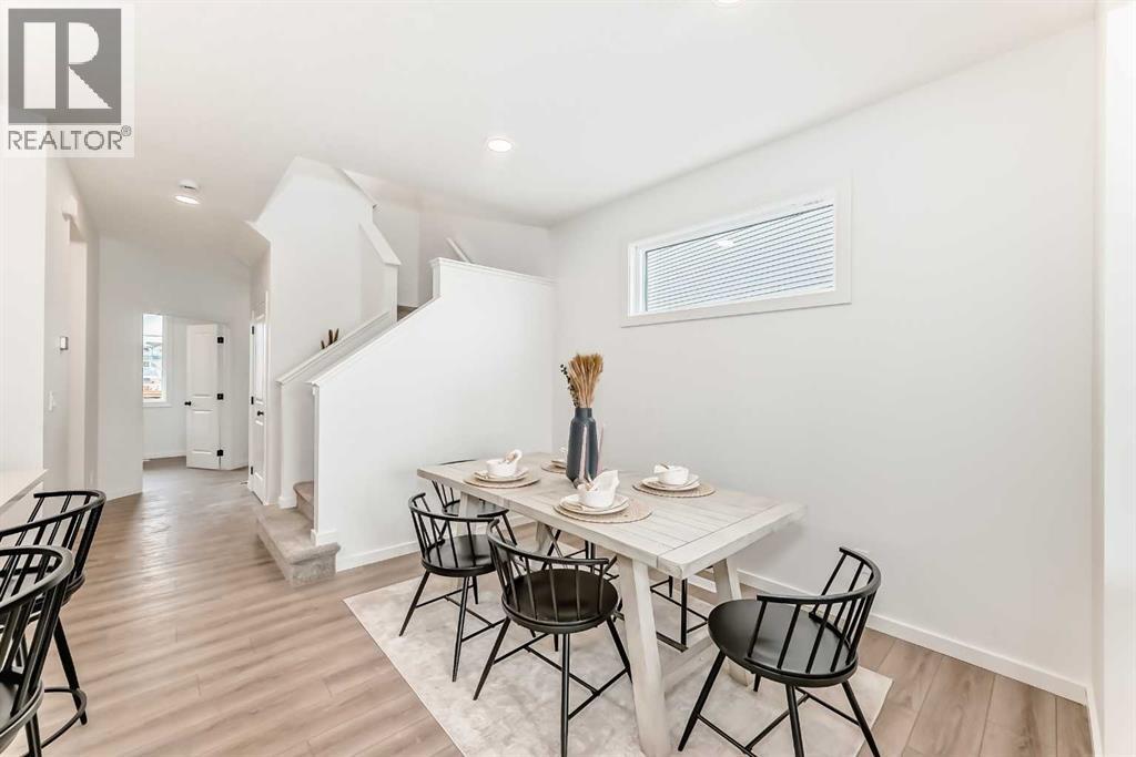 Single Family House for Sale in  Starling Place NW Moraine Calgary 