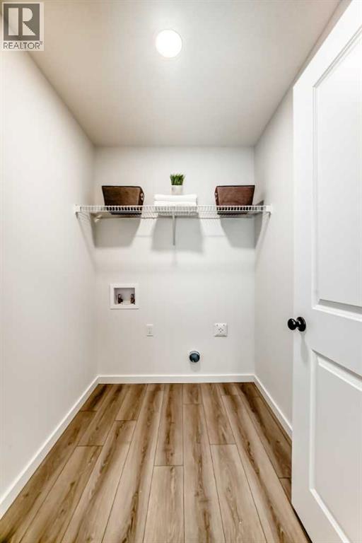 Single Family House for Sale in  Starling Place NW Moraine Calgary 