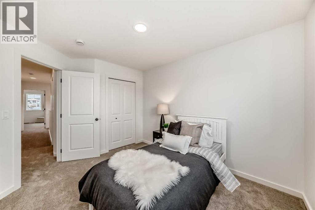 Single Family House for Sale in  Starling Place NW Moraine Calgary 