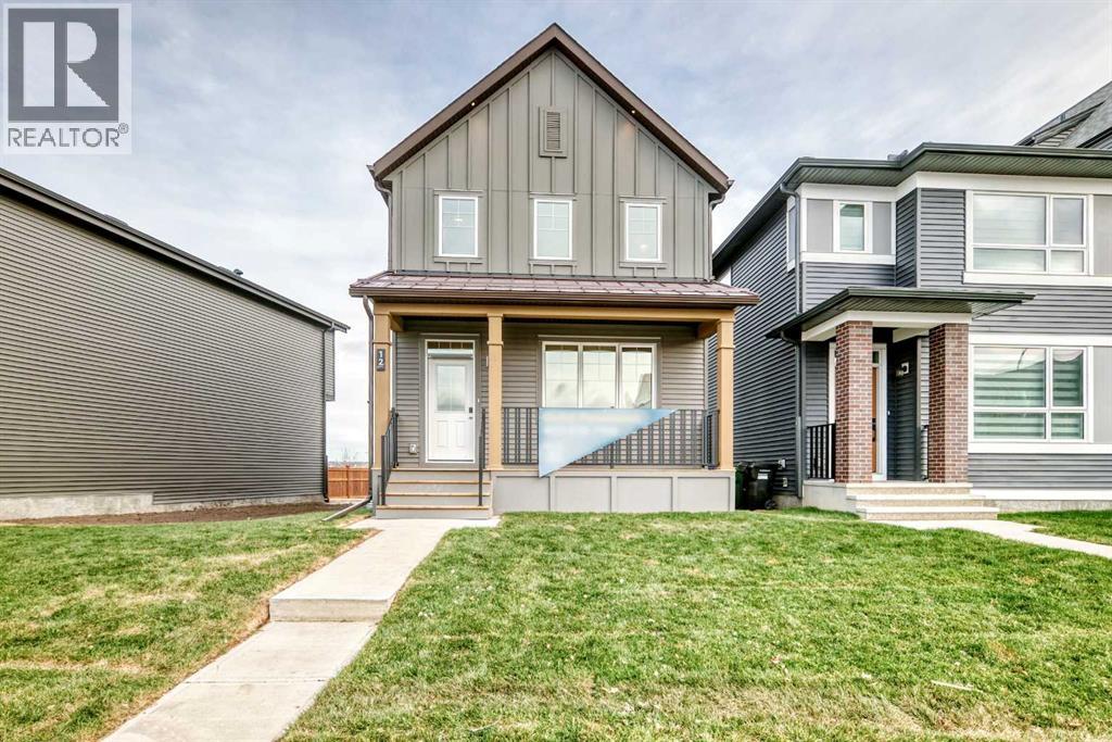 Single Family House for Sale in  Starling Place NW Moraine Calgary 