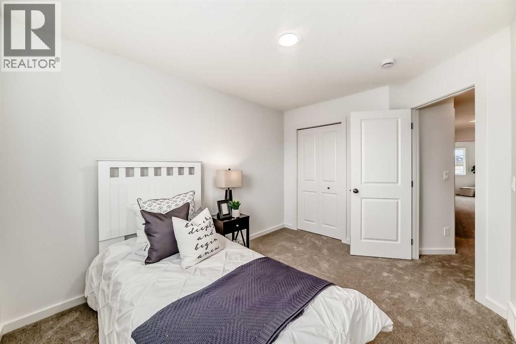 Single Family House for Sale in  Starling Place NW Moraine Calgary 