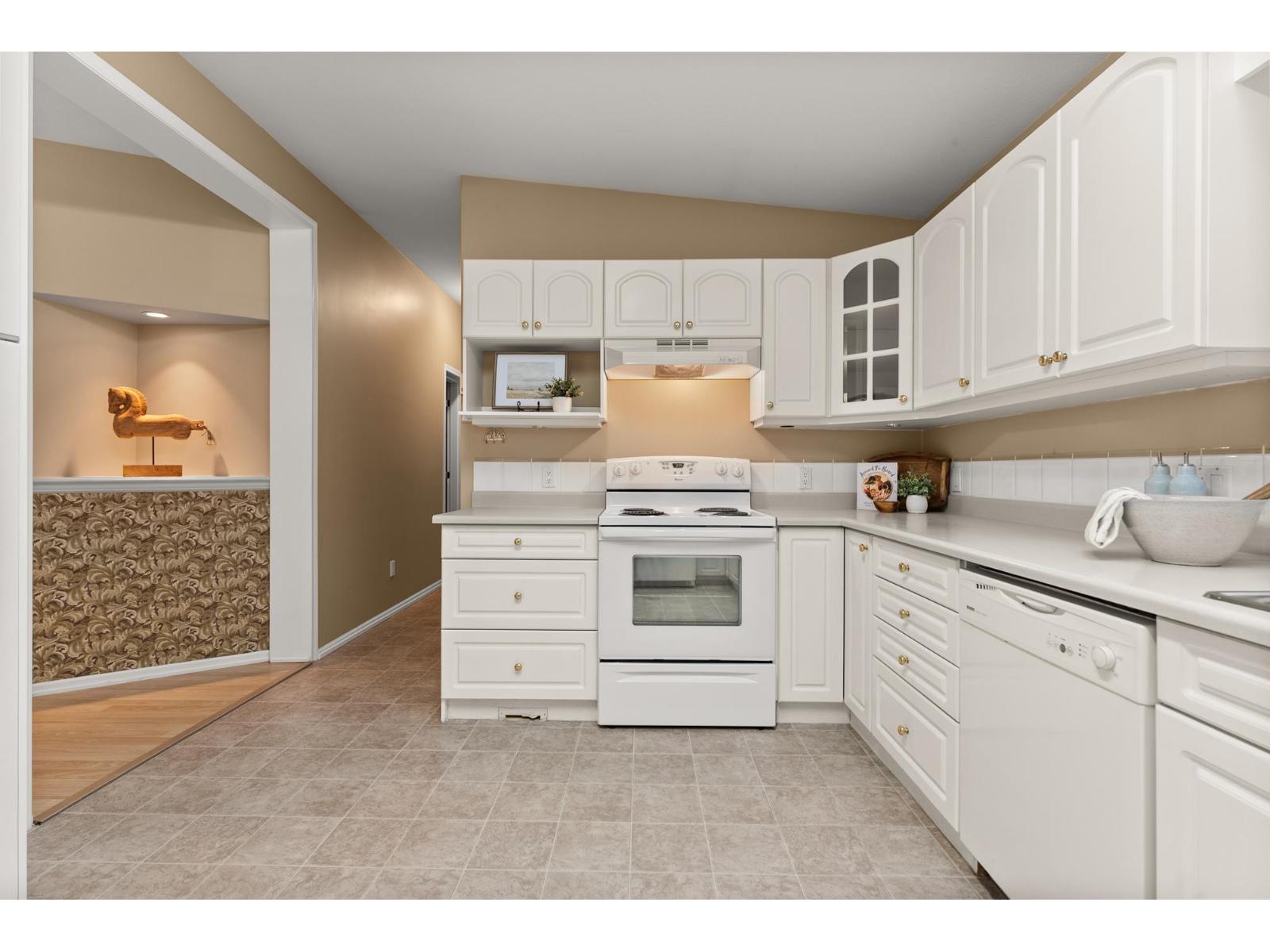 123 9080 198 STREET, Langley