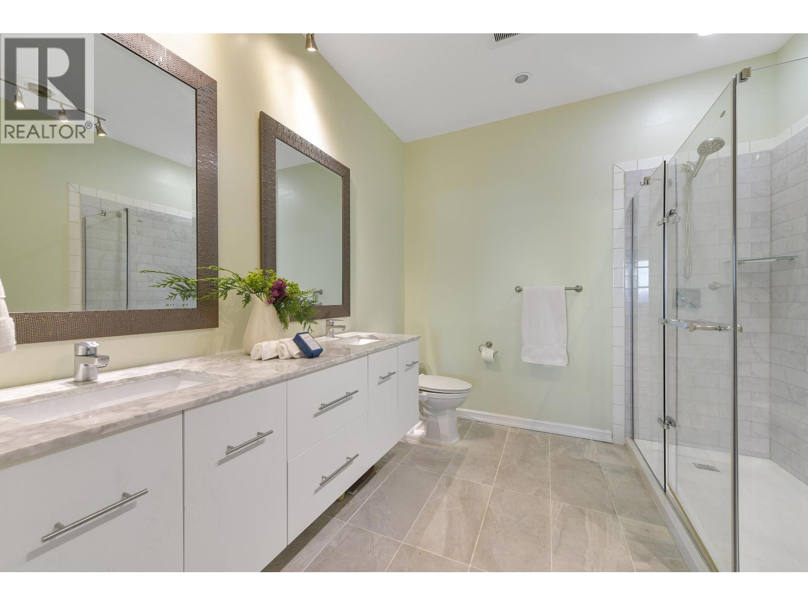 356 EAST WEST ROAD, Mayne Island