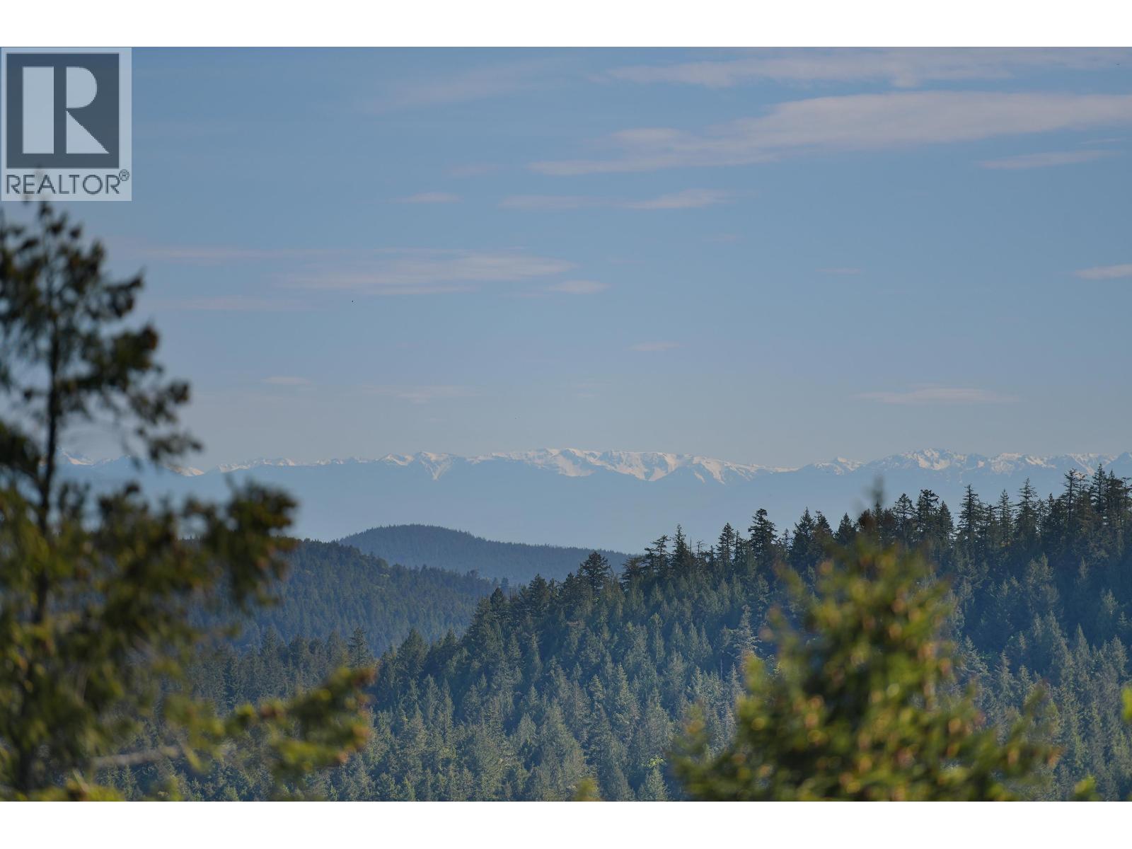 356 EAST WEST ROAD, Mayne Island