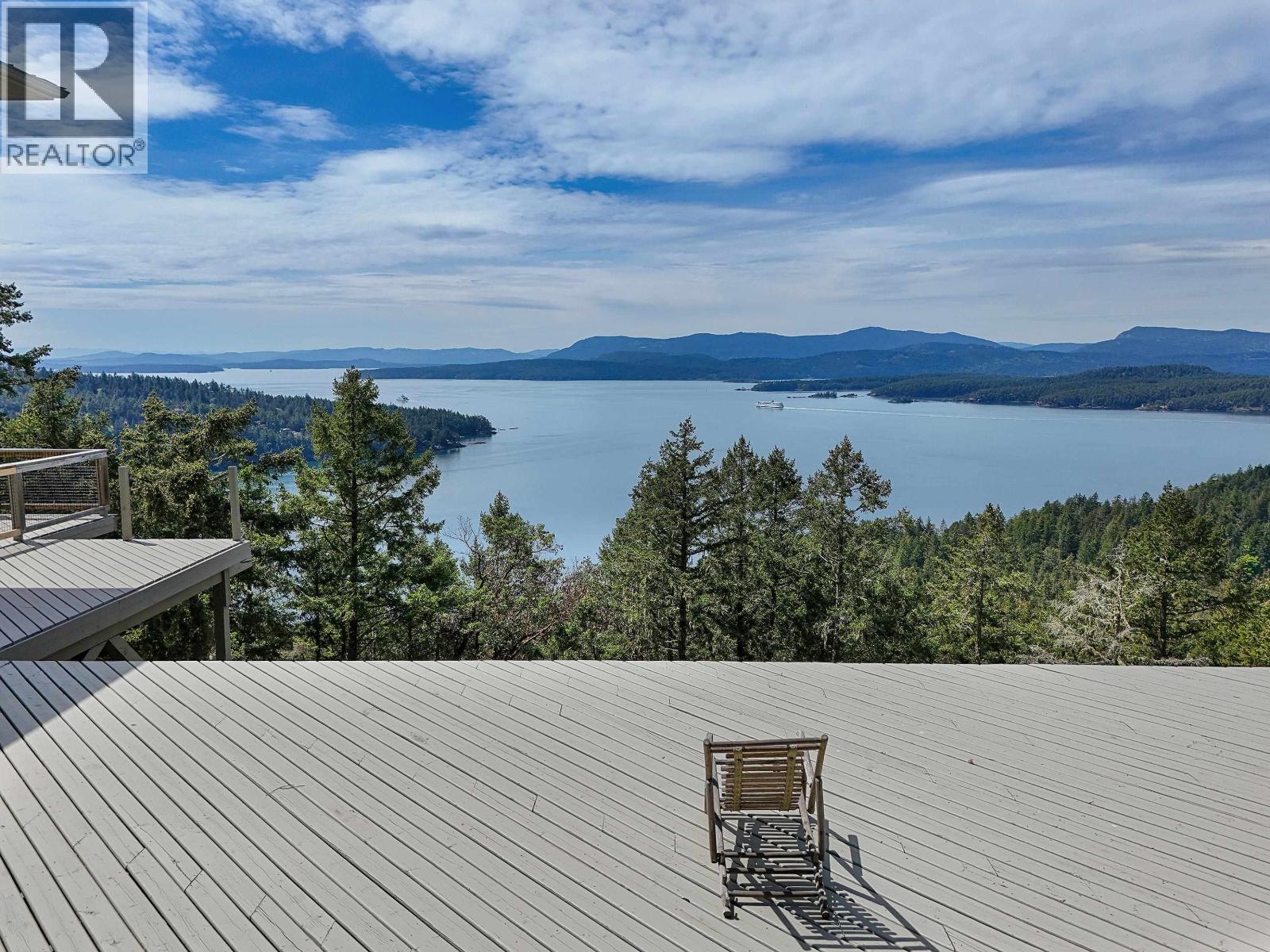 356 EAST WEST ROAD, Mayne Island