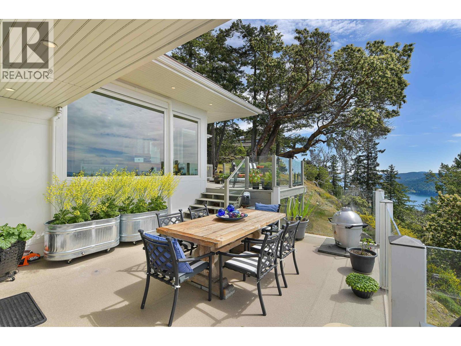 356 EAST WEST ROAD, Mayne Island