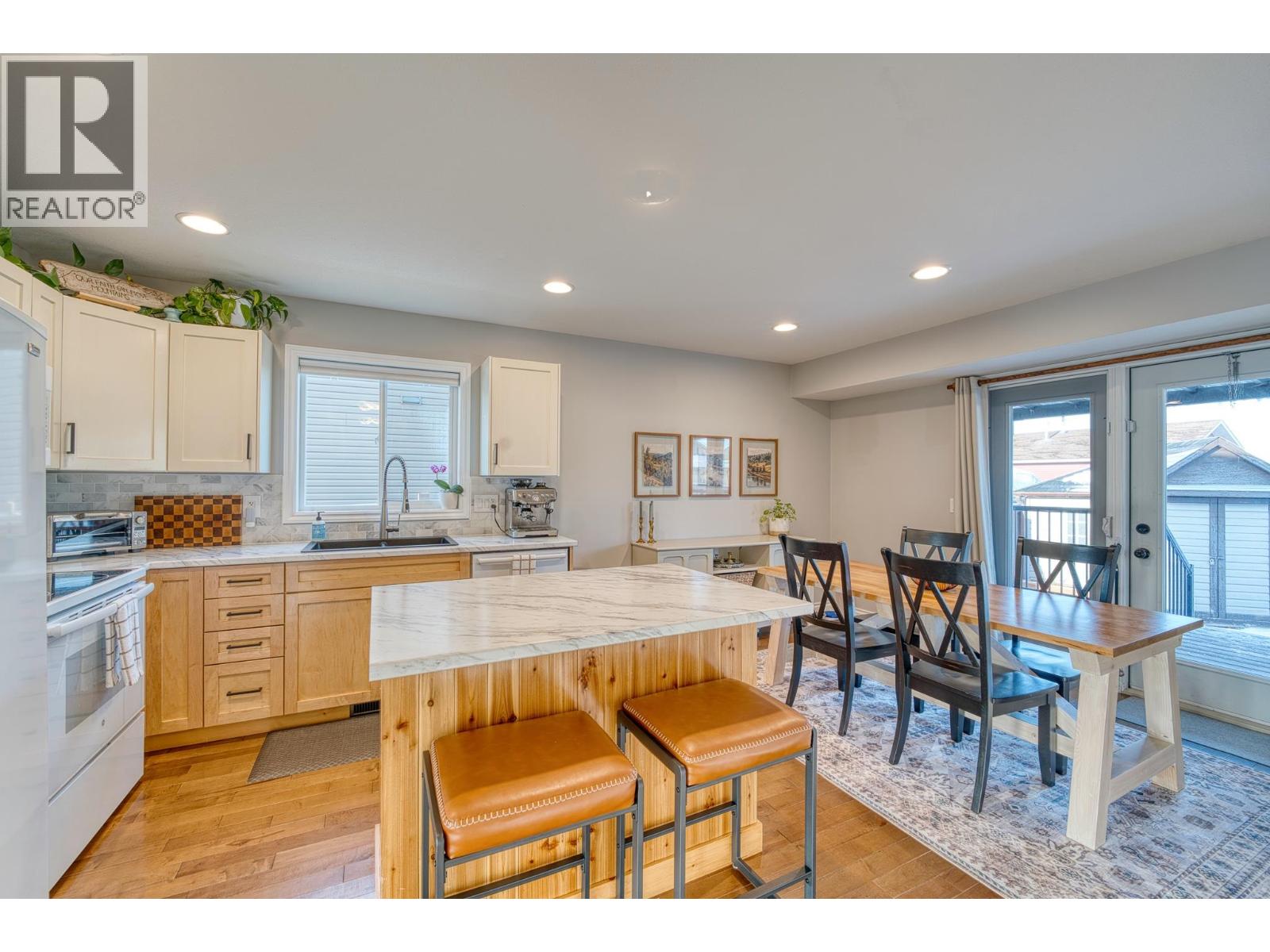 8724 113 AVENUE, Fort St. John