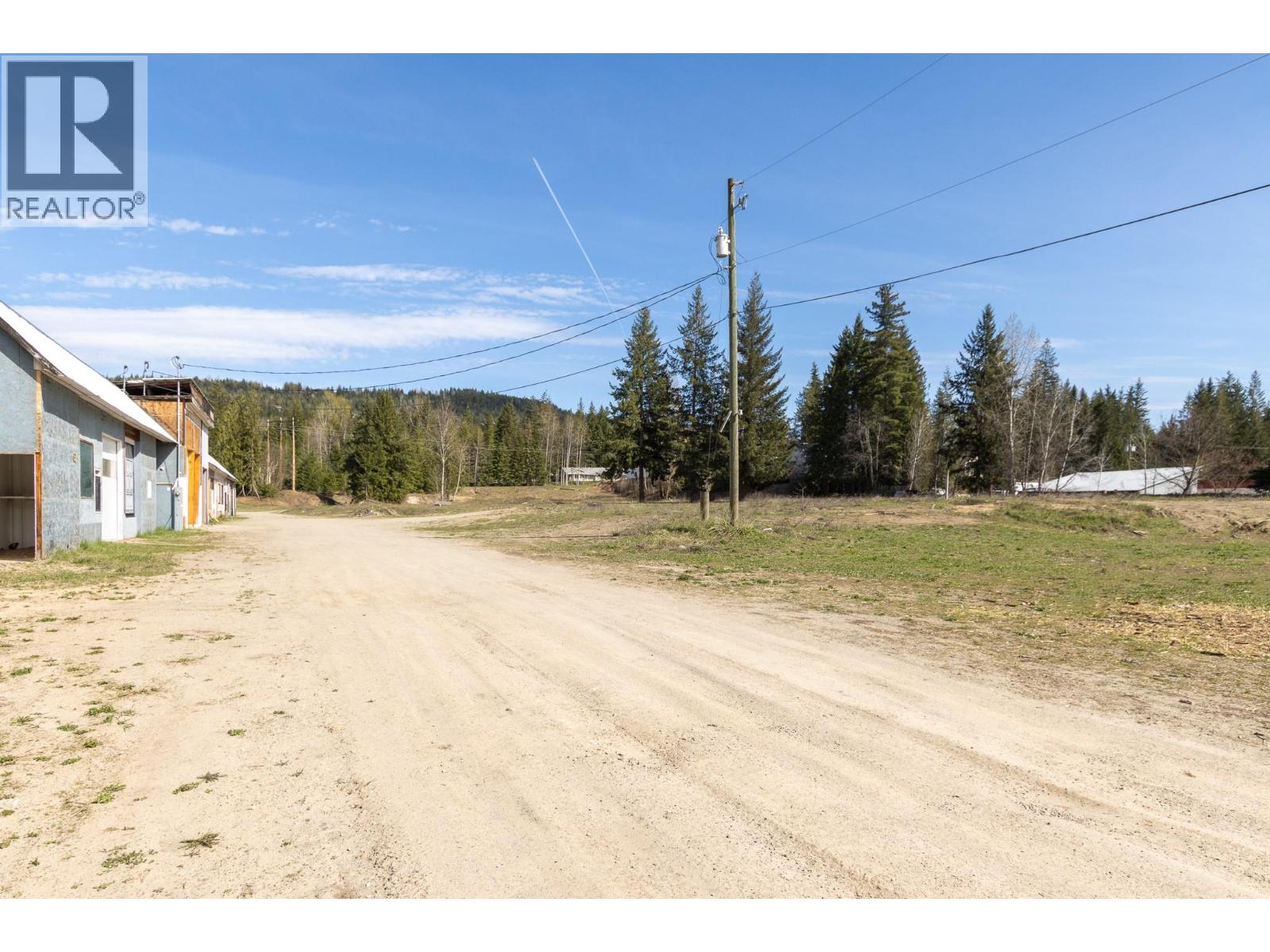  5755 Mellor Frontage Road, Salmon Arm