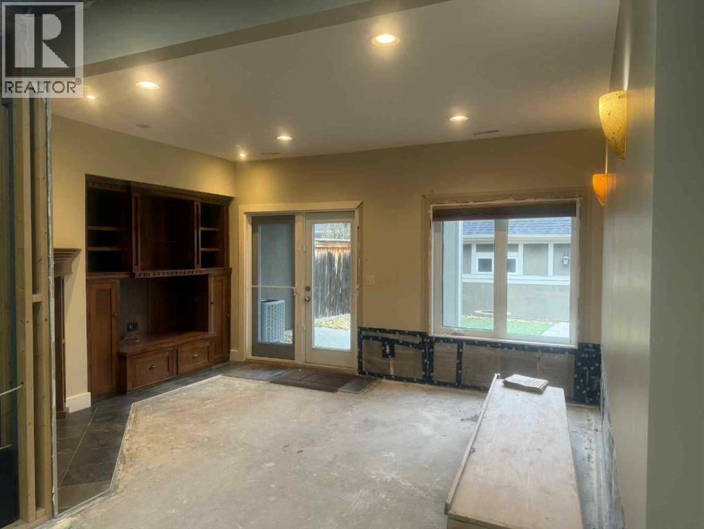 Single Family House for Sale in   Avenue SW Altadore Calgary 