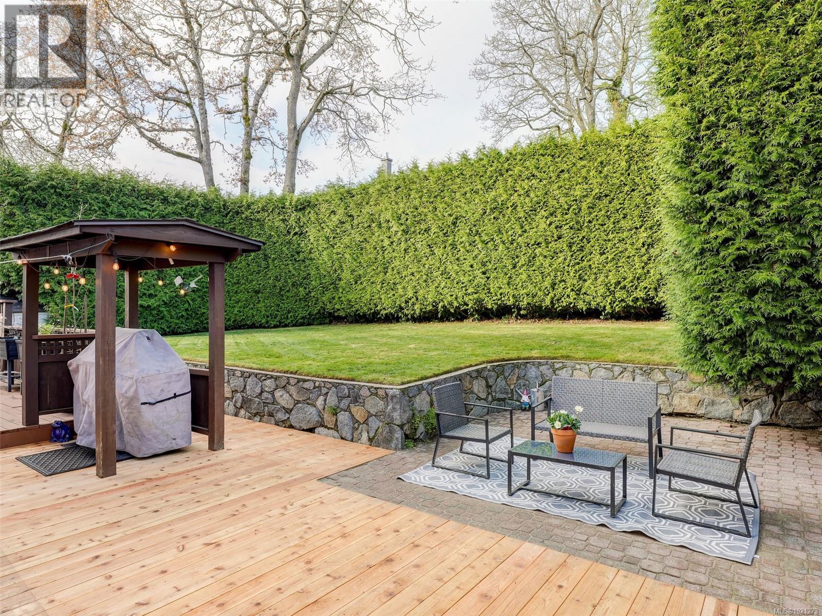  4179 Tuxedo Drive, Saanich