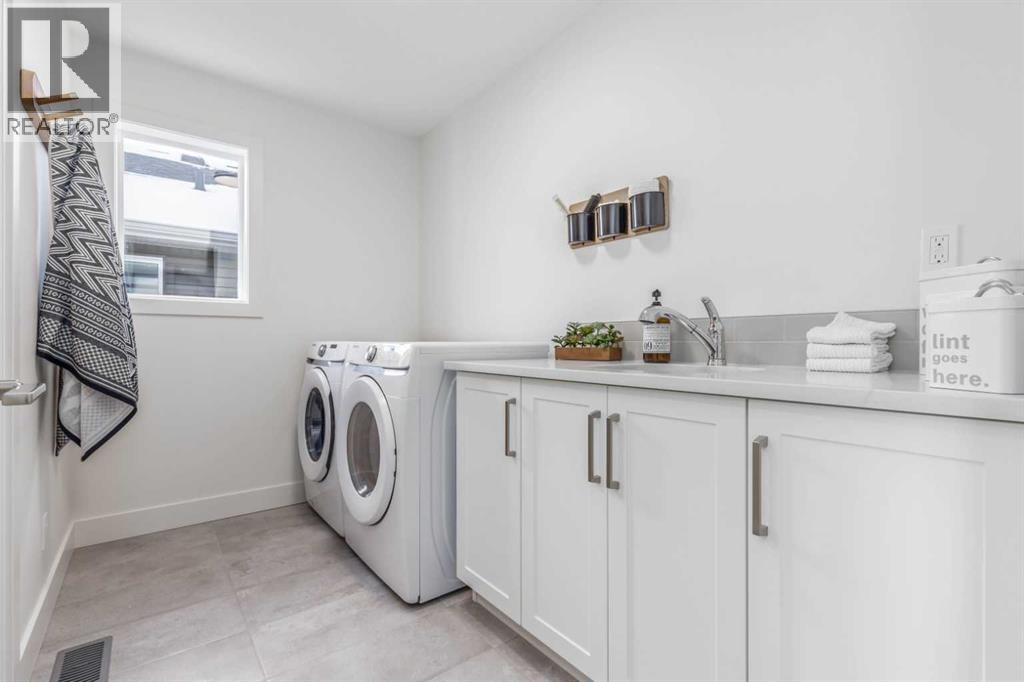 84 Emberside Green, Cochrane