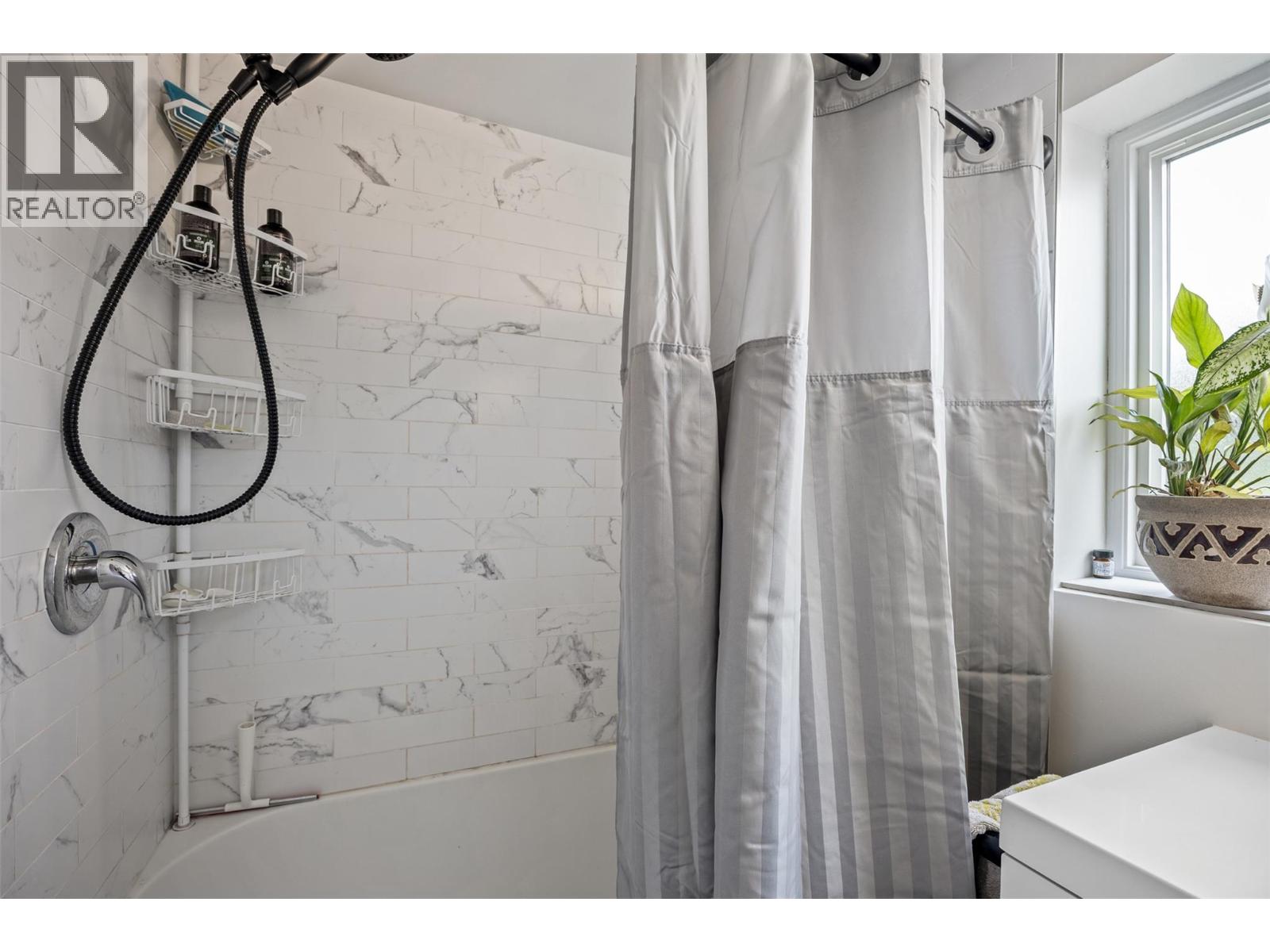 2150 Ponderosa Avenue, Kamloops