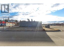 310 Iles Way, Tumbler Ridge, BC V0C2W0 Photo 6
