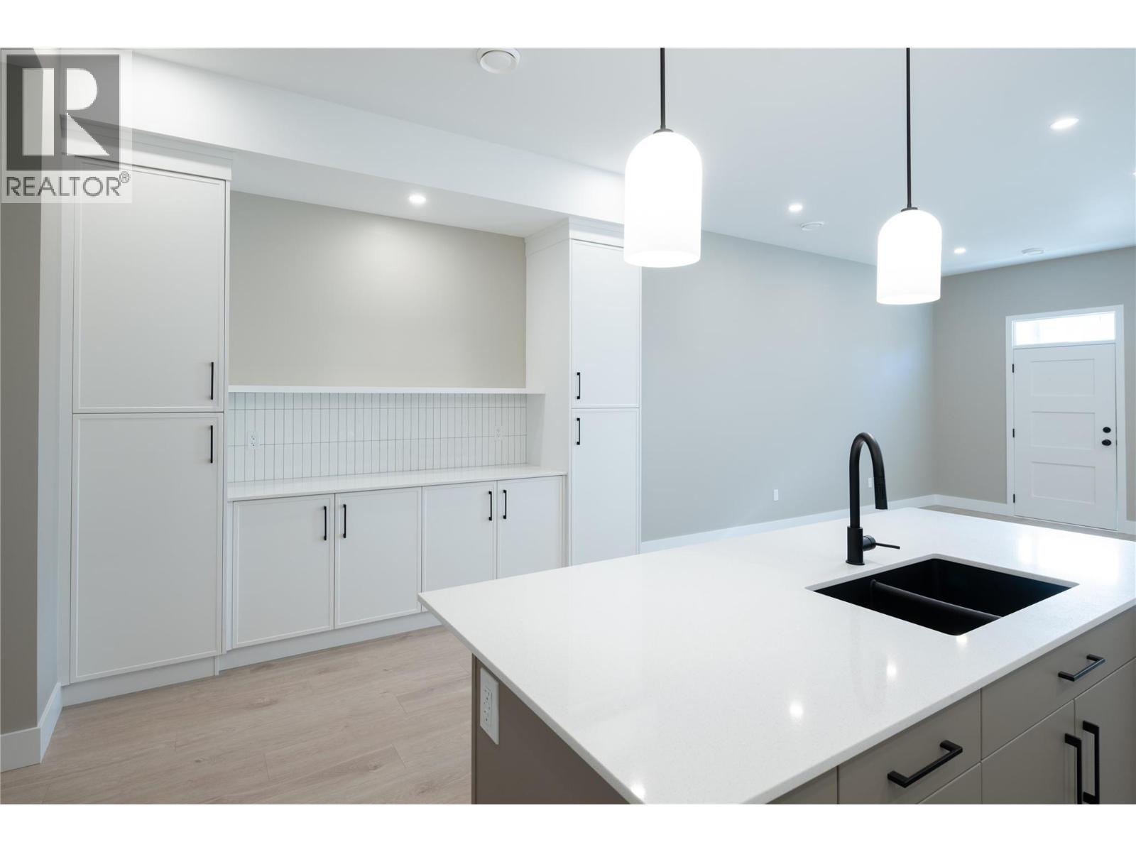 159 CHESTNUT Avenue, Kamloops