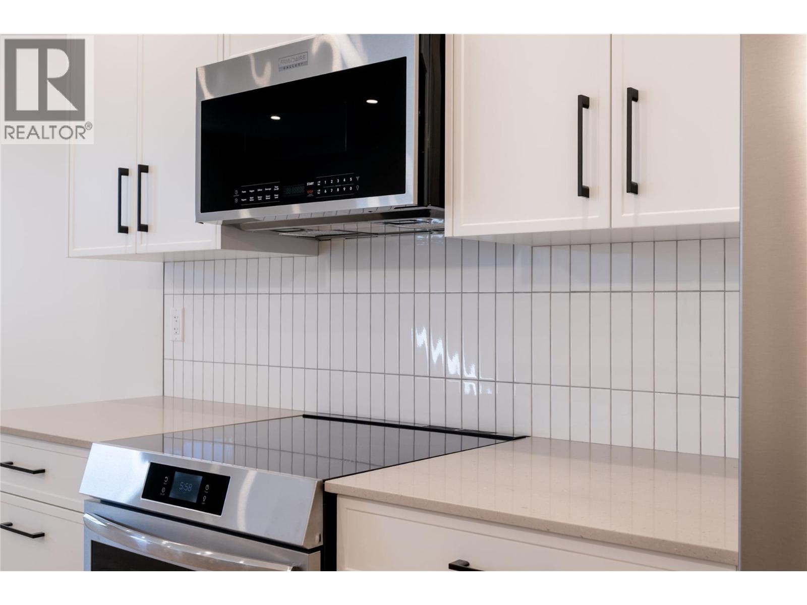 165 CHESTNUT Avenue, Kamloops