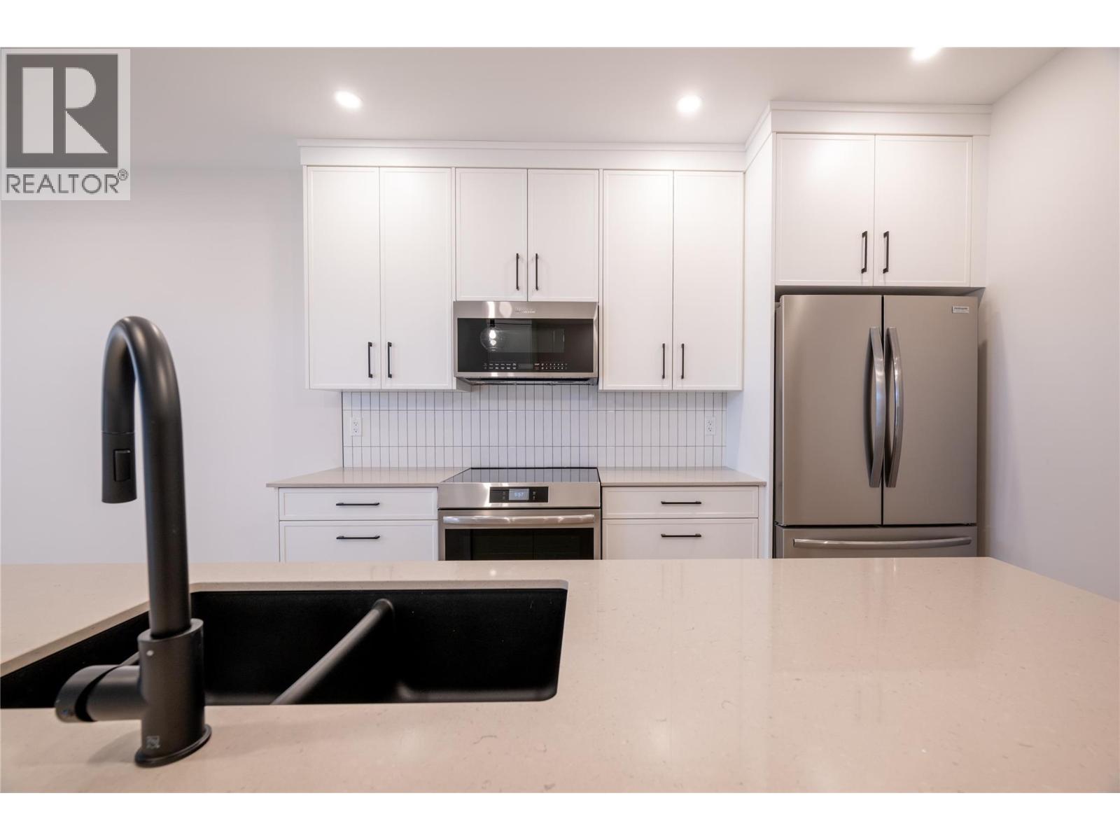 165 CHESTNUT Avenue, Kamloops