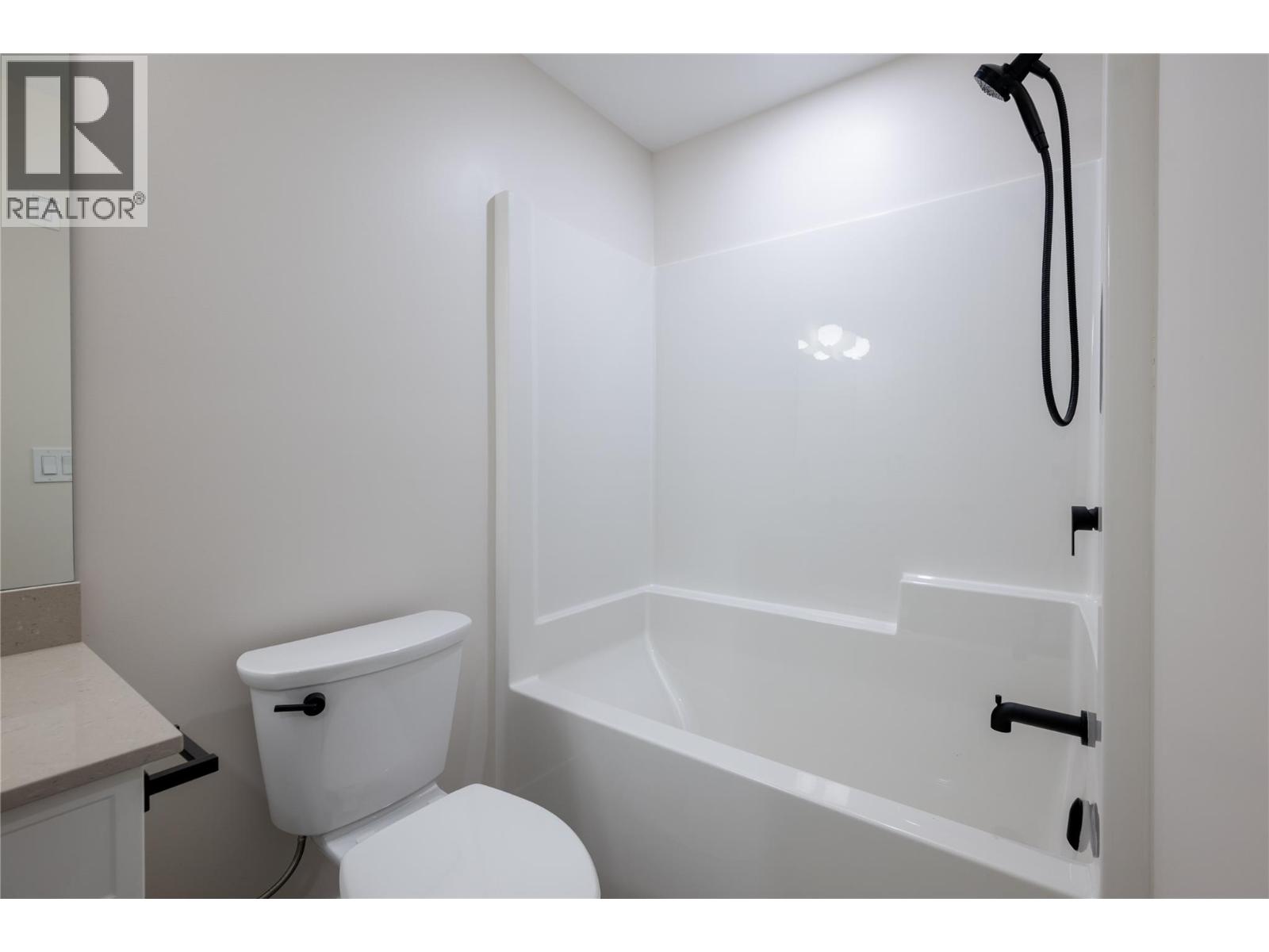 165 CHESTNUT Avenue, Kamloops