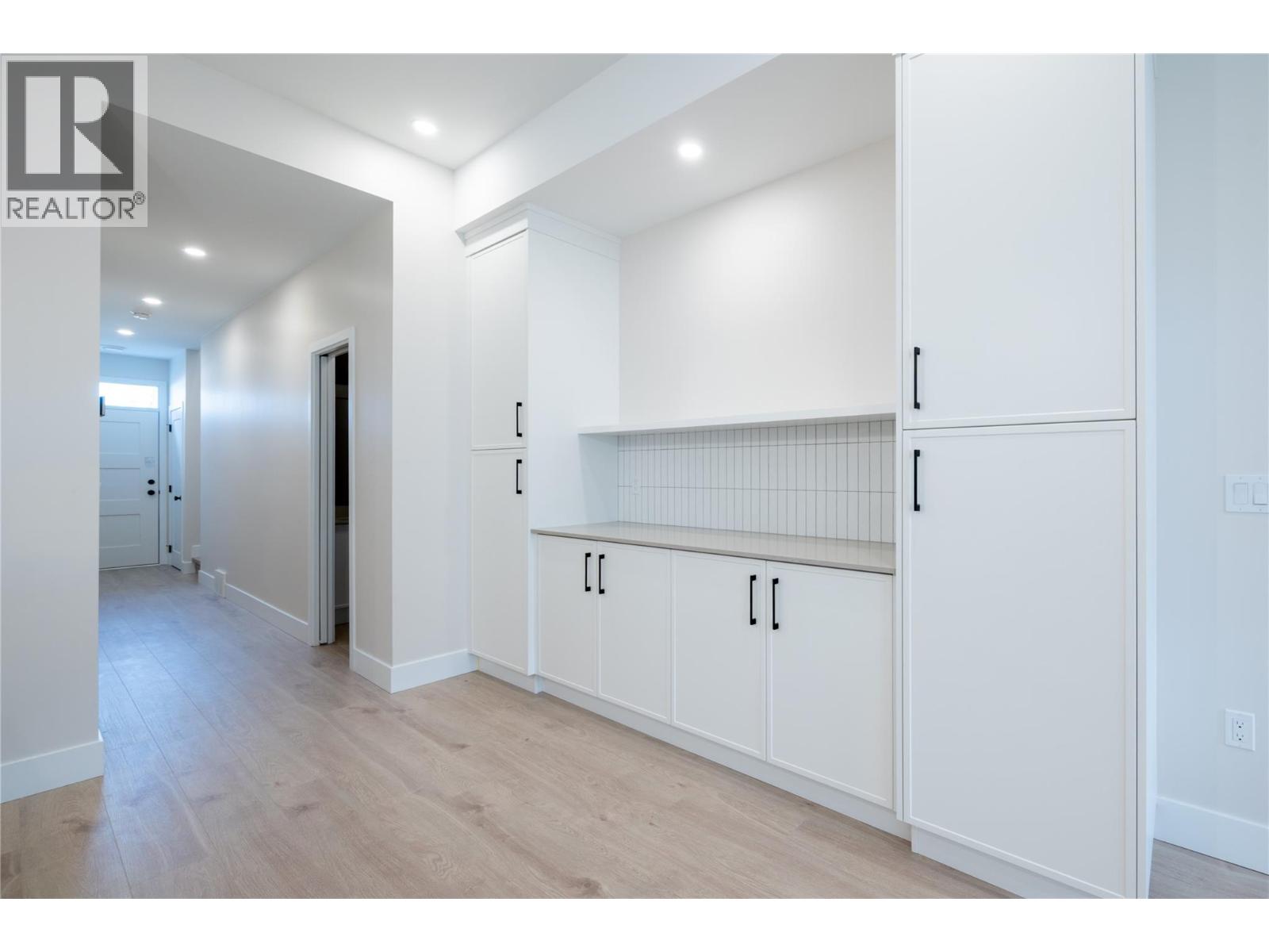 165 CHESTNUT Avenue - 7