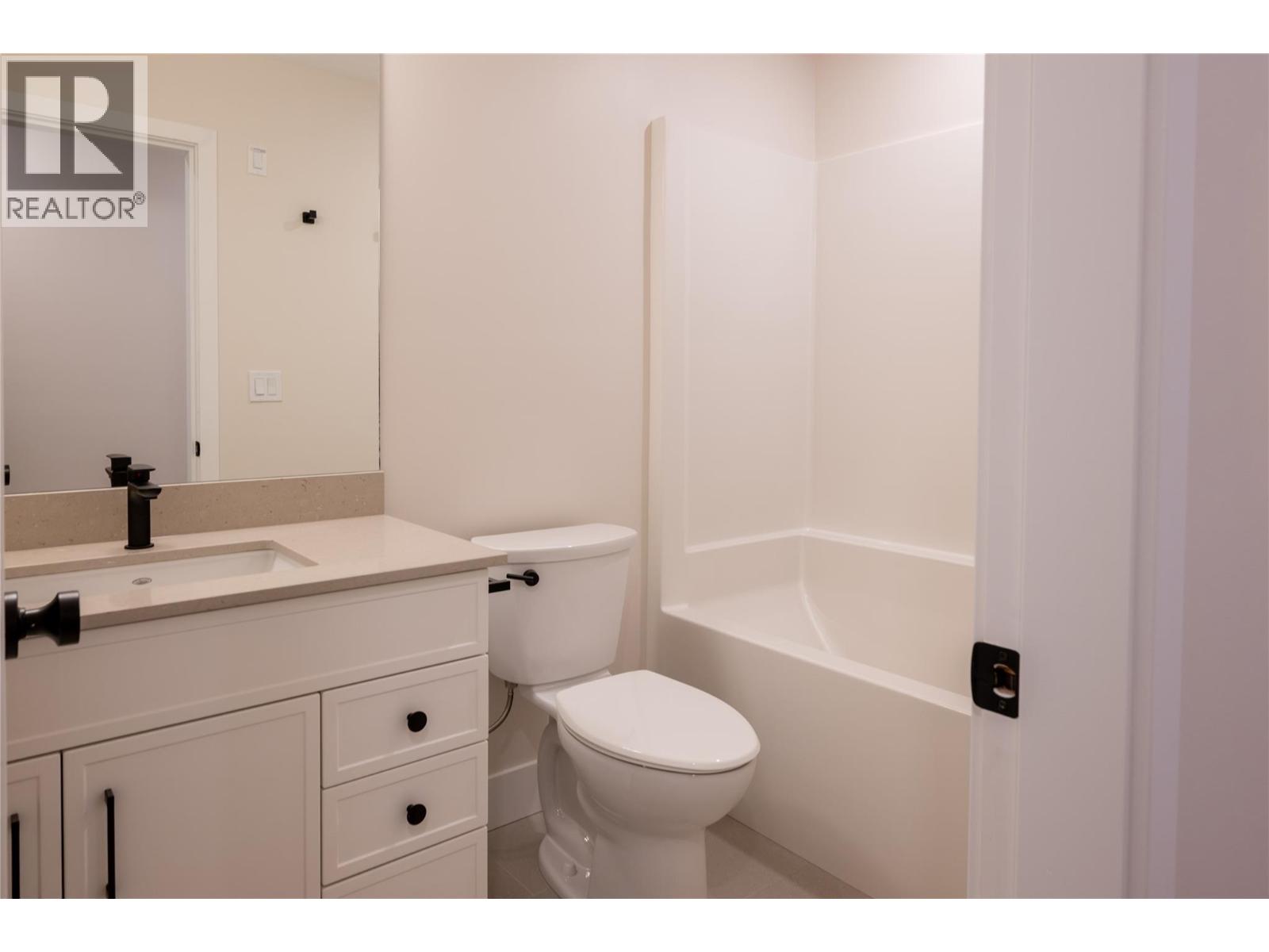 165 CHESTNUT Avenue, Kamloops