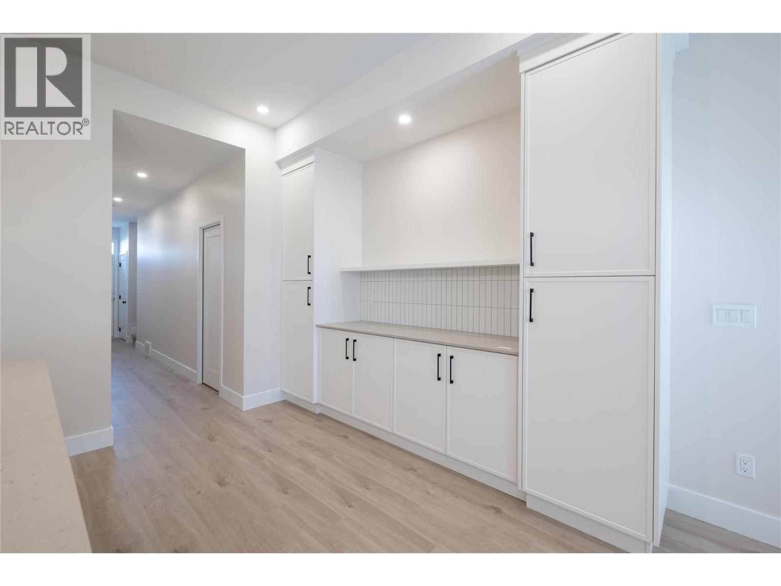 163 CHESTNUT Avenue, Kamloops