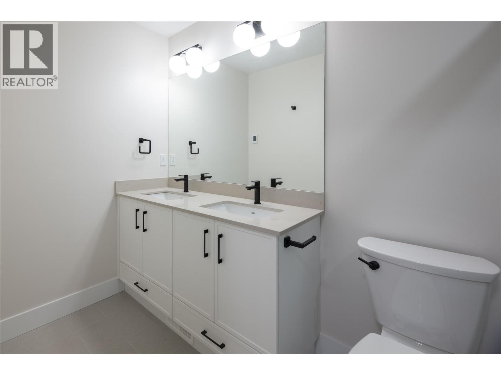 163 CHESTNUT Avenue, Kamloops