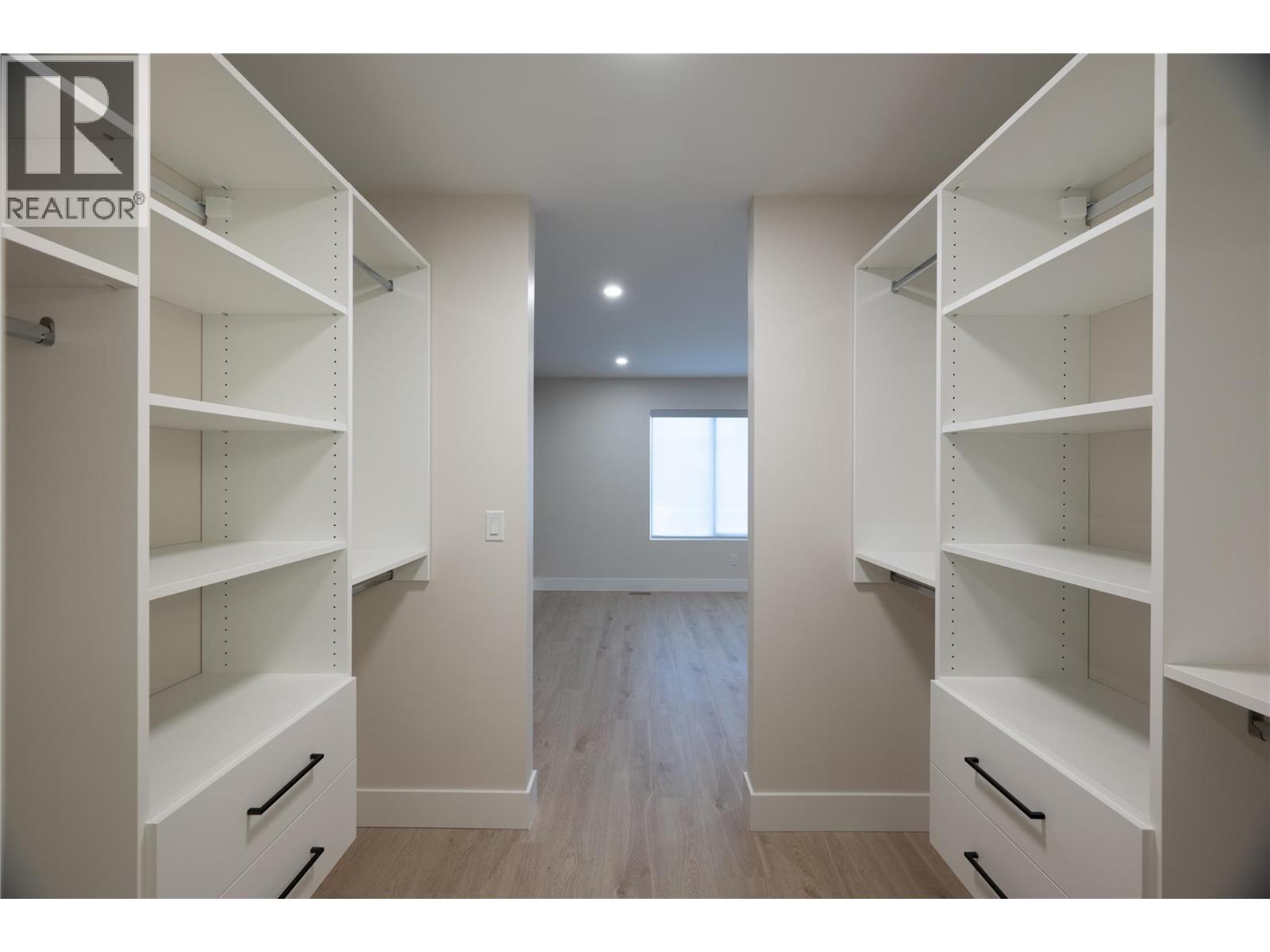 163 CHESTNUT Avenue, Kamloops