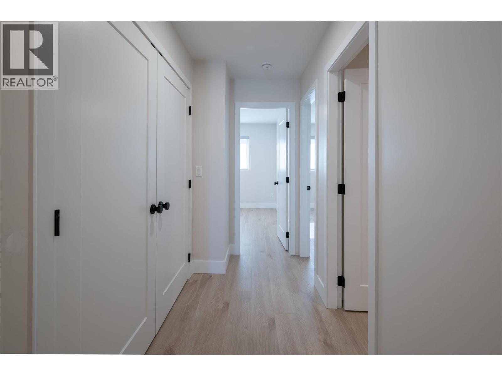 163 CHESTNUT Avenue, Kamloops