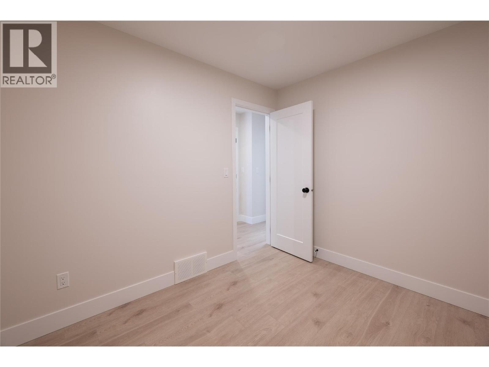 163 CHESTNUT Avenue - 4