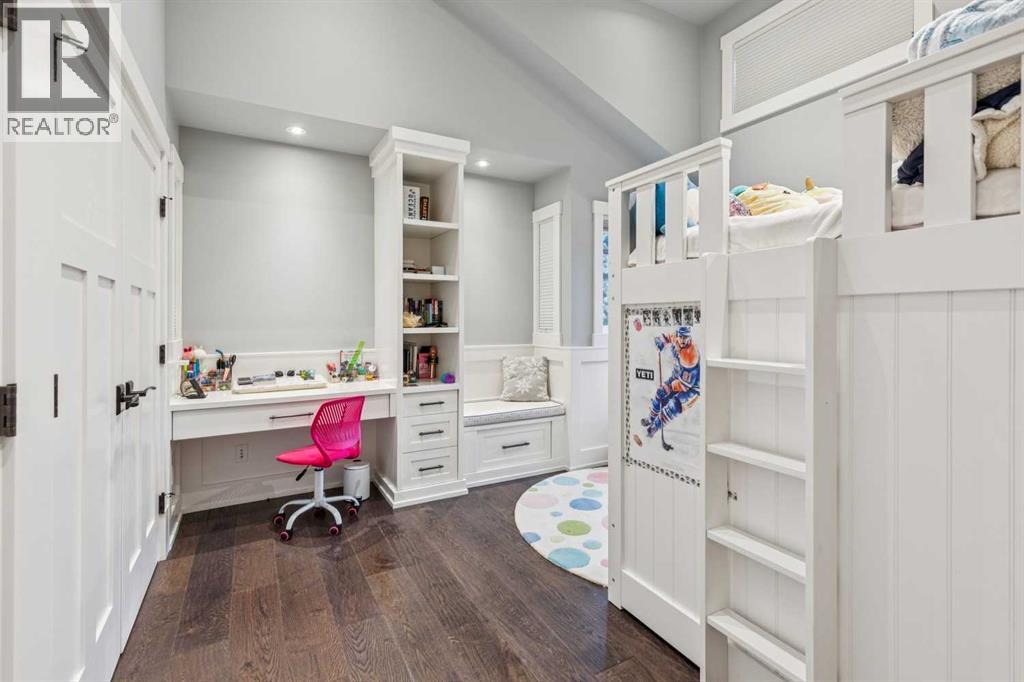 Single Family House for Sale in   Avenue SW Elboya Calgary 