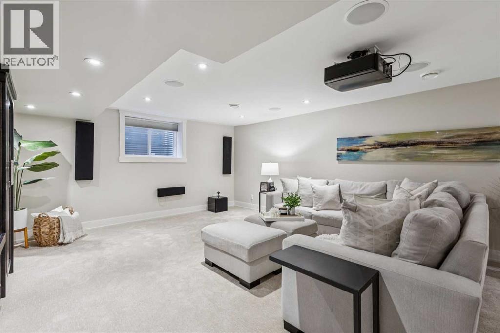 Single Family House for Sale in   Avenue SW Elboya Calgary 