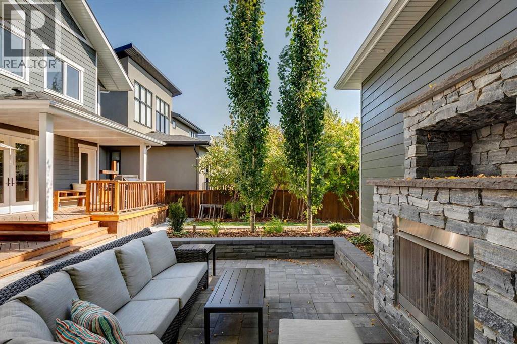 Single Family House for Sale in   Avenue SW Elboya Calgary 