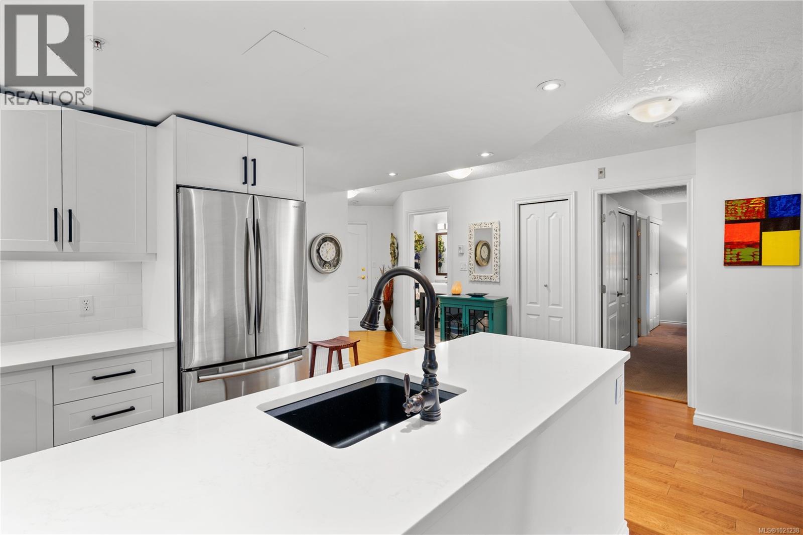 304 1 Buddy Road, View Royal