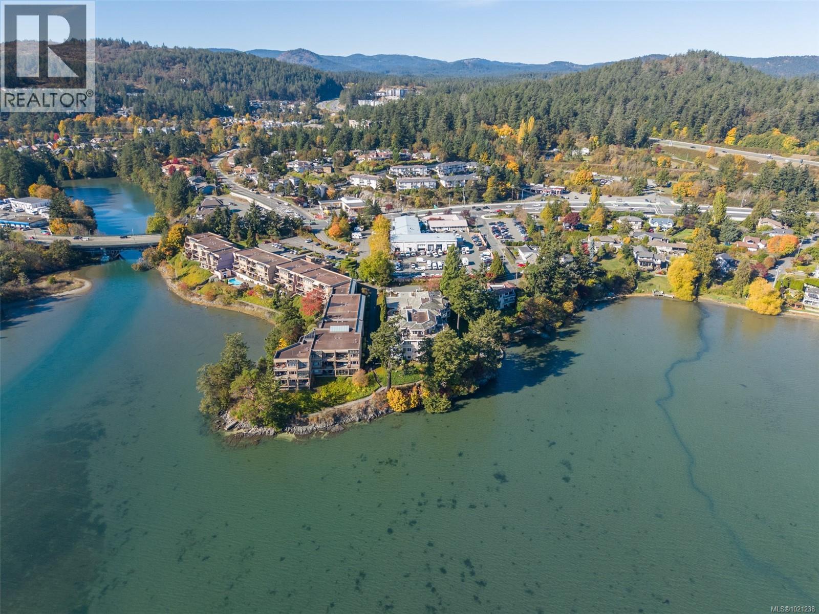 304 1 Buddy Road, View Royal