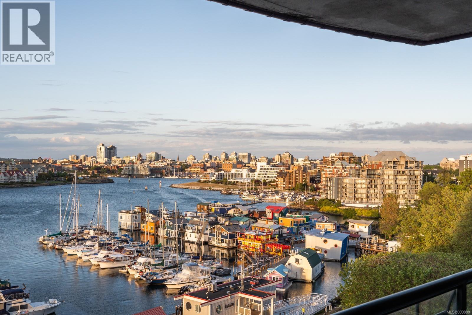 821 21 Dallas Rd, Victoria