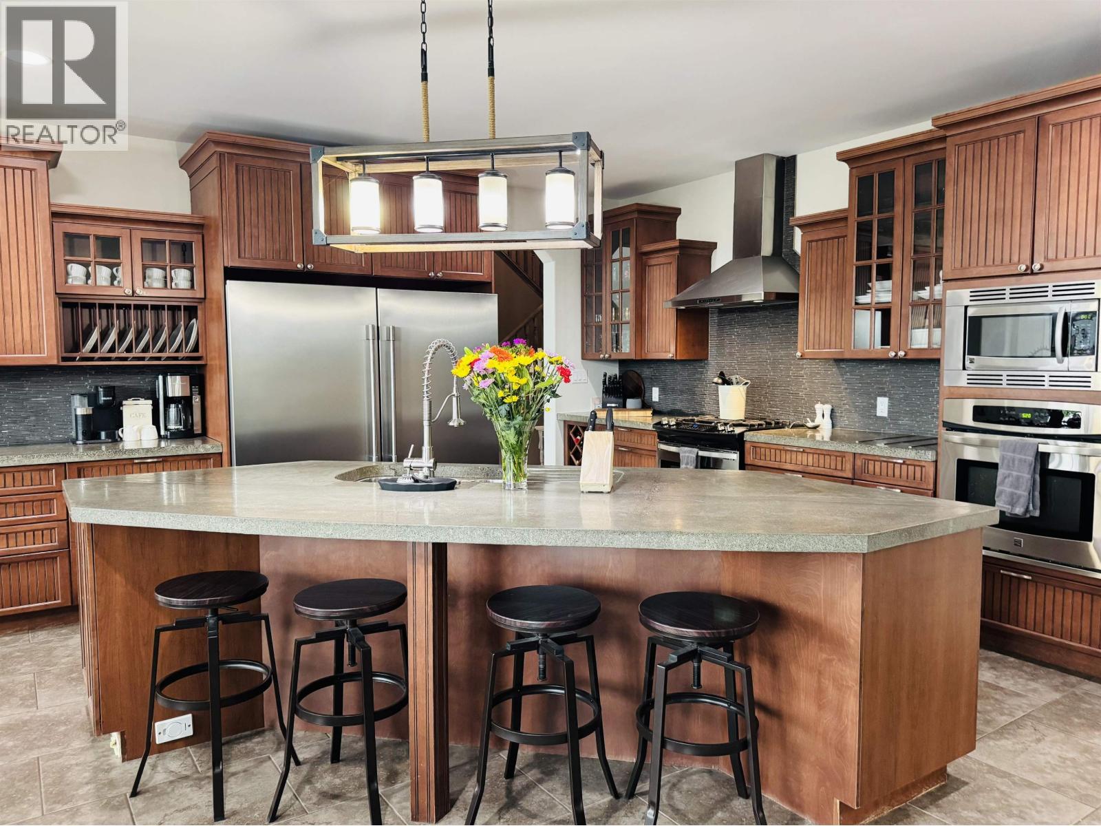 1731 MACGREGOR DRIVE - 4