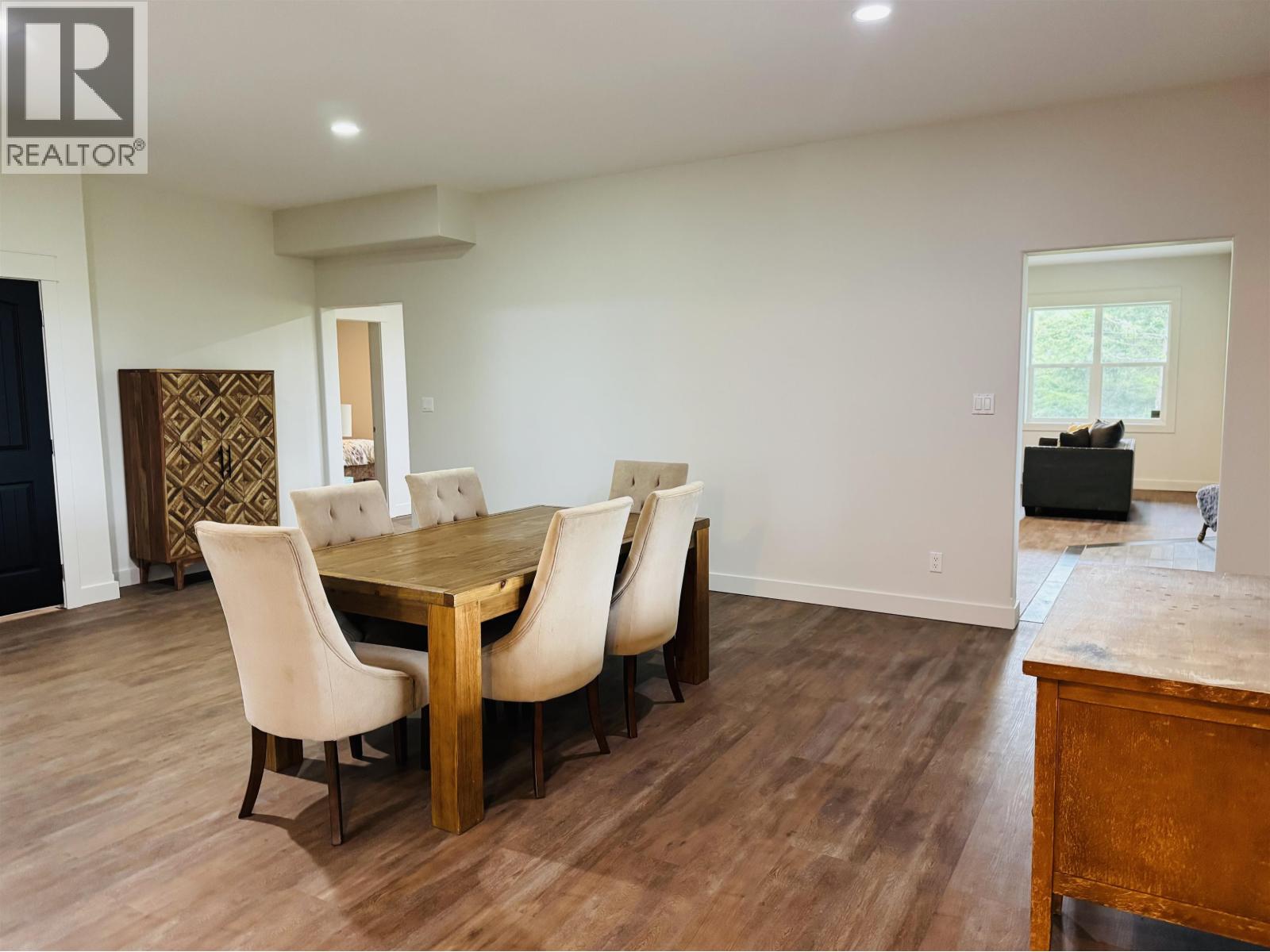 1731 MACGREGOR DRIVE - 34