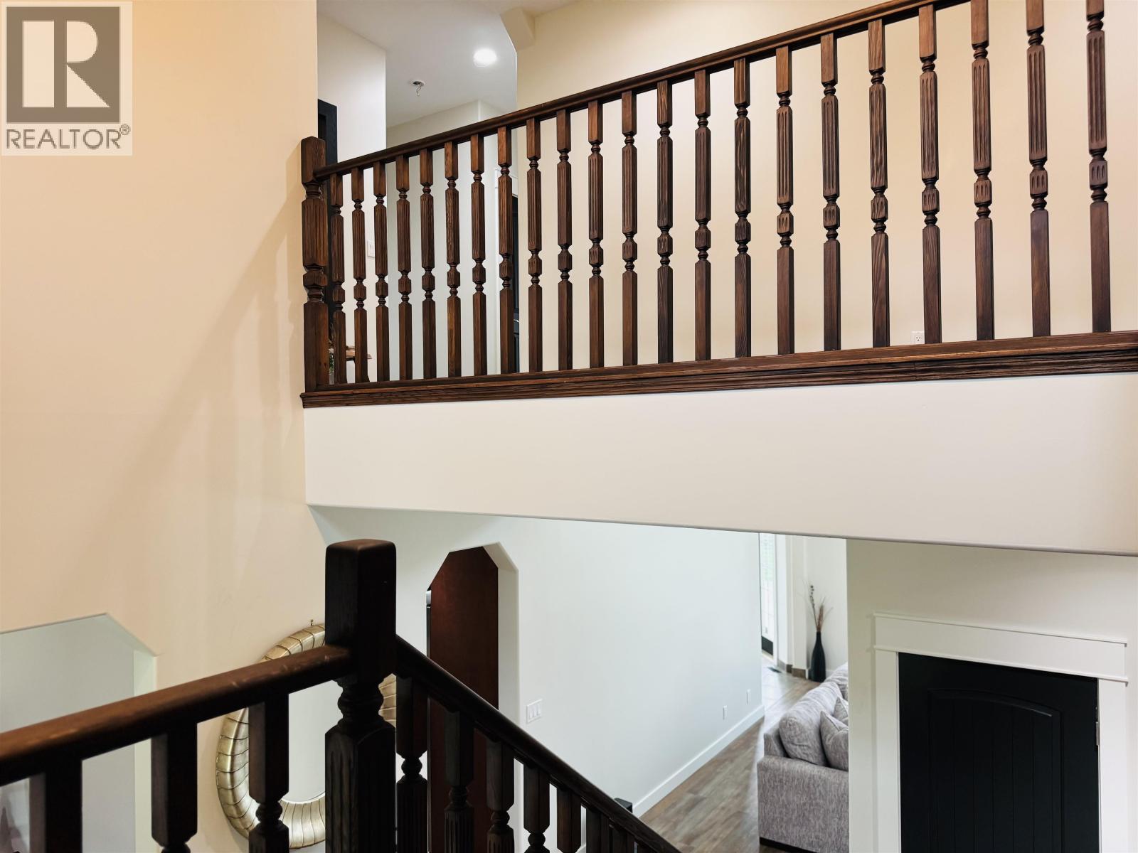 1731 MACGREGOR DRIVE - 24