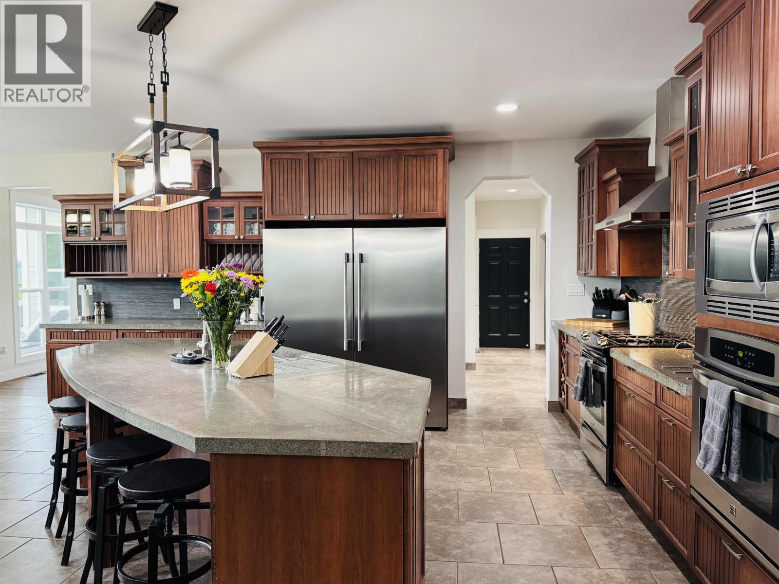 1731 MACGREGOR DRIVE - 10