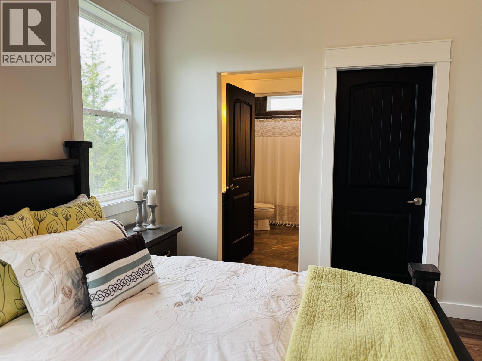 1731 MACGREGOR DRIVE - 29