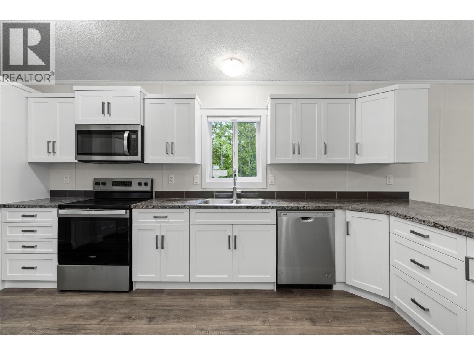 5161 63rd Avenue NE Unit# 31, Salmon Arm