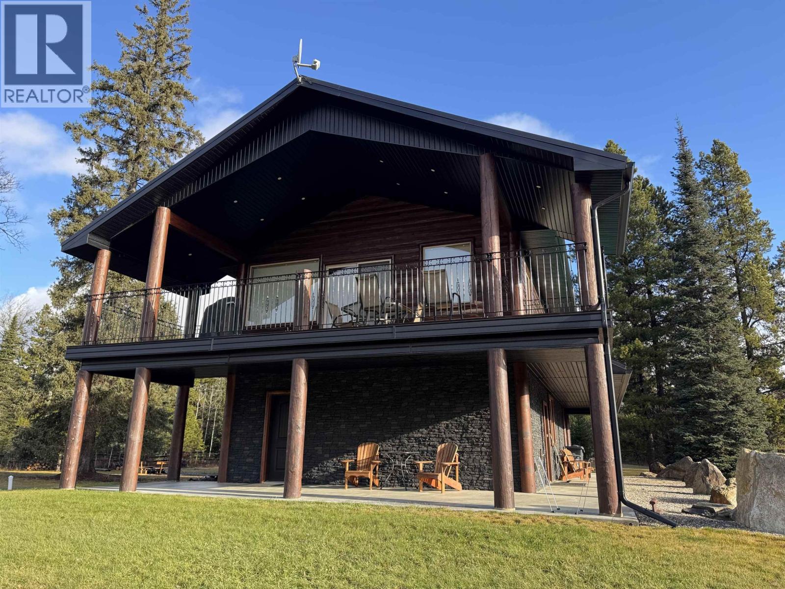 1495 KING ROAD - 1