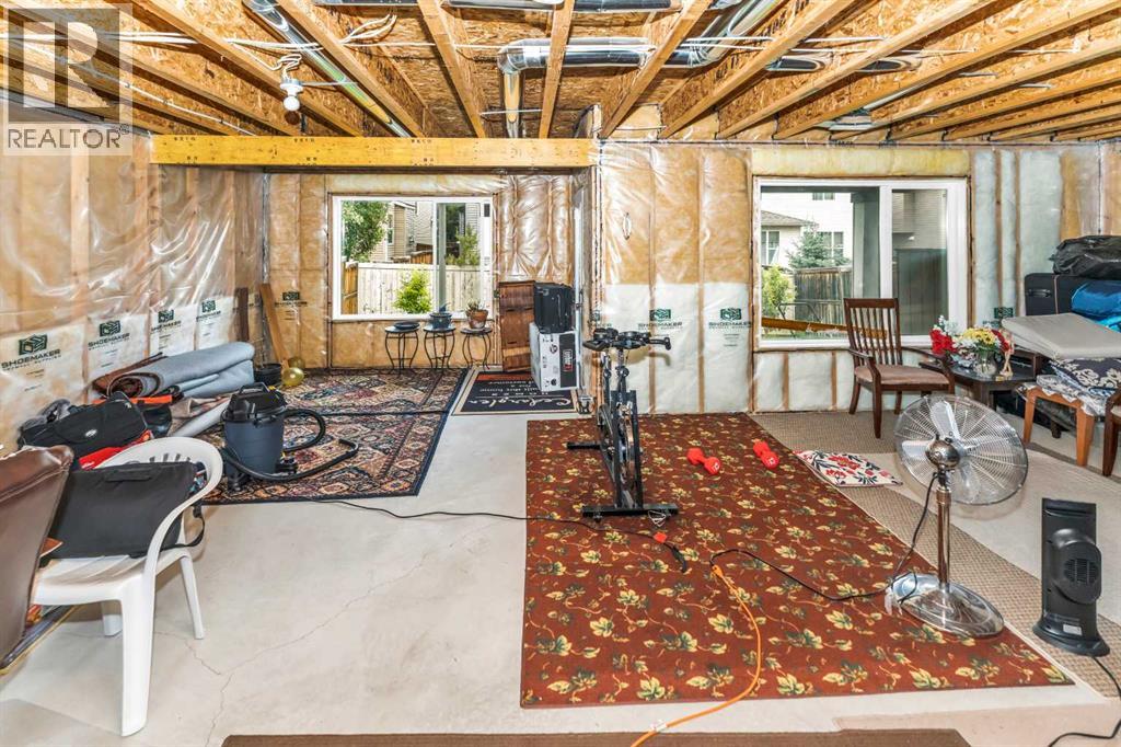 Single Family House for Sale in  Everoak Green SW Evergreen Calgary 